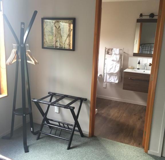 Faulknor On Shanley B&b 8