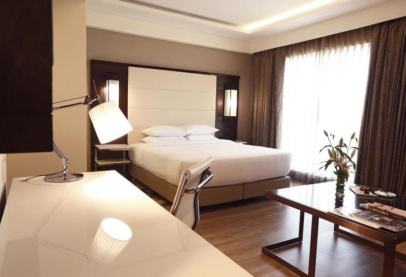 Hotel Courtyard By Marriott Surat Surat Gujarat