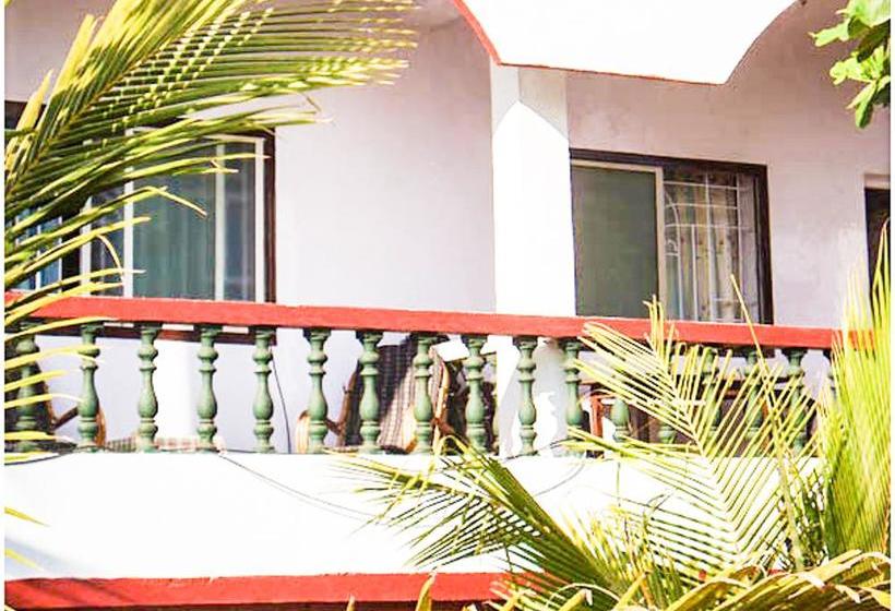 Hotel Nirvaah Calangute Beachfront 3