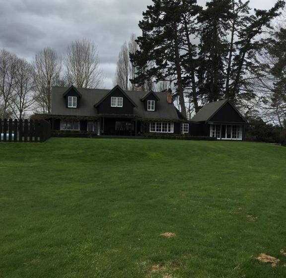 Bed and Breakfast Cambridge River Retreat 9