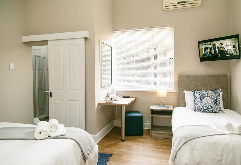 Bed and Breakfast De Akker Guest House 12