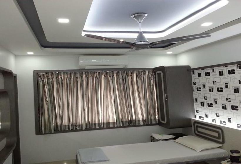 Hotel Room Maangta 219 @ Goregaon 7