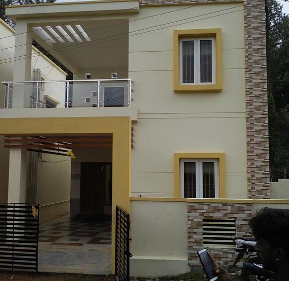 Hotel Eesha Gardens 6