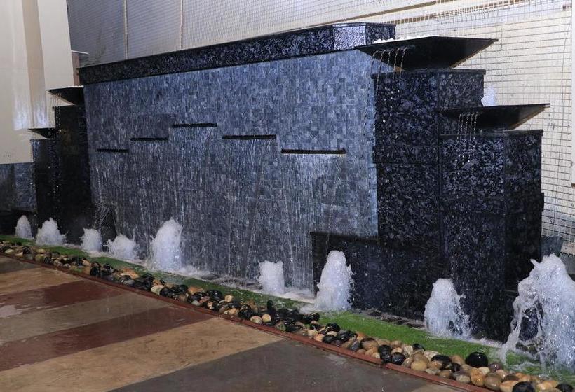 Hotel Ramada Jammu City Centre 13