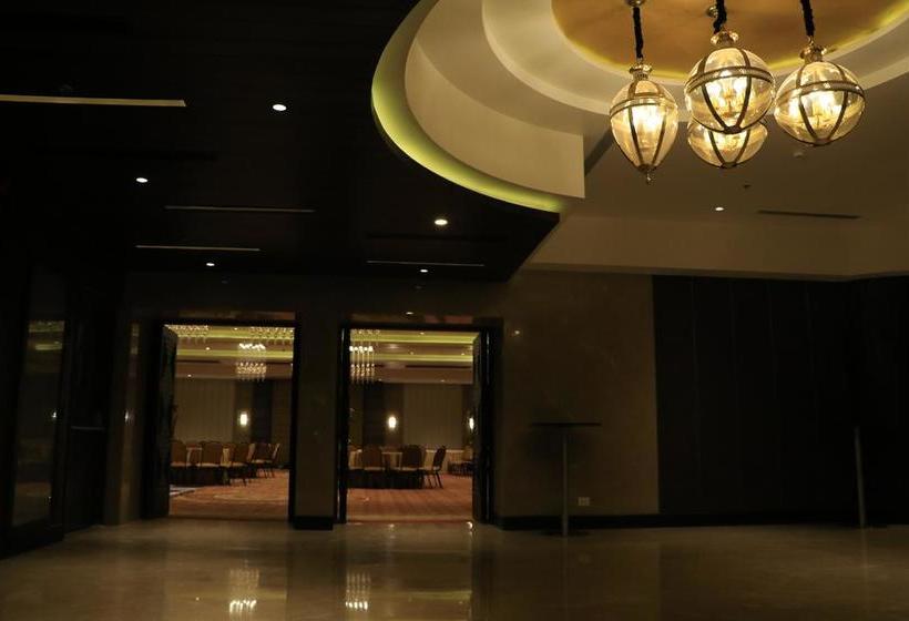 Hotel Ramada Jammu City Centre 17