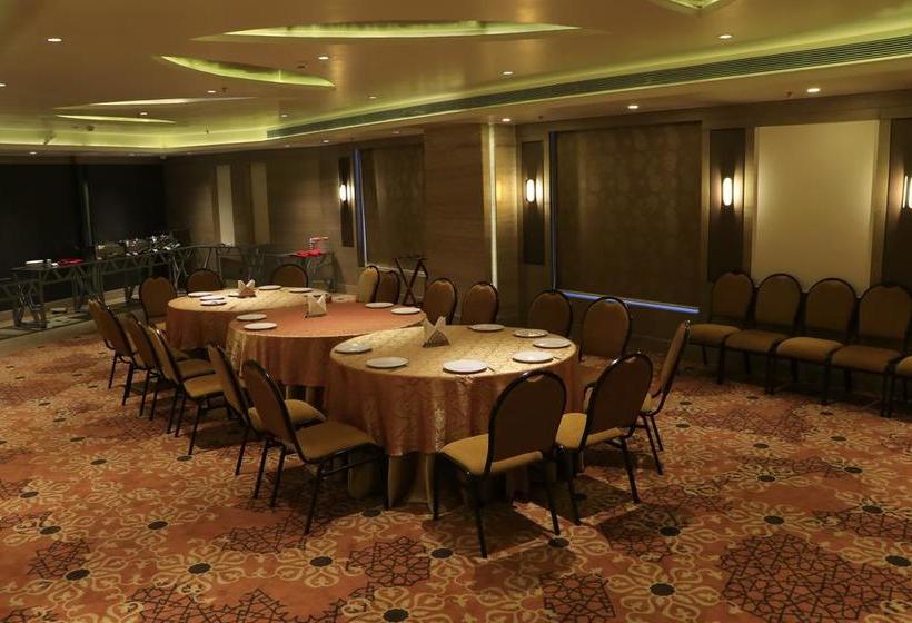 Hotel Ramada Jammu City Centre 20