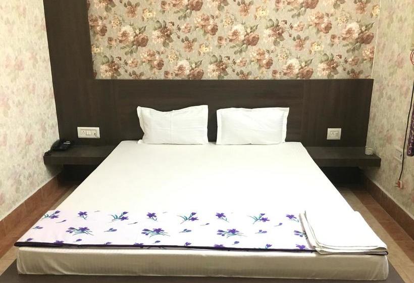Hotel Sidhi Vinayak 1