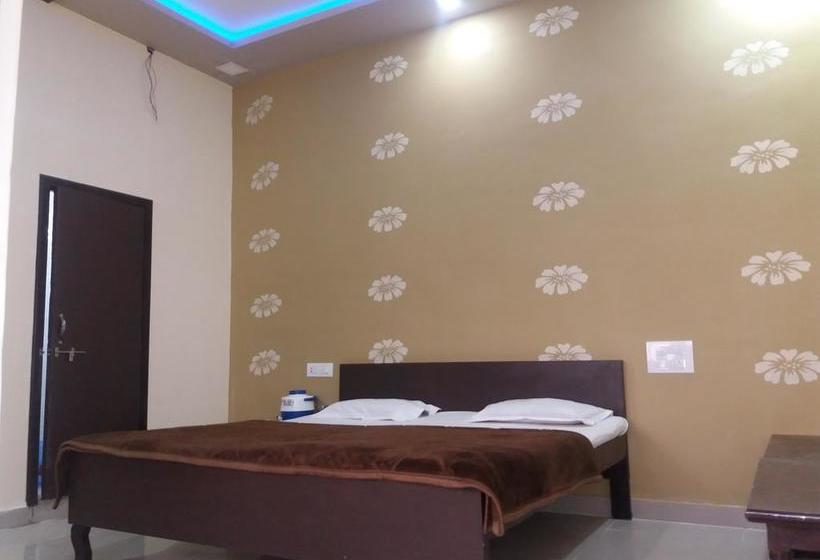 Hotel Ganesh & Rastaurent 8