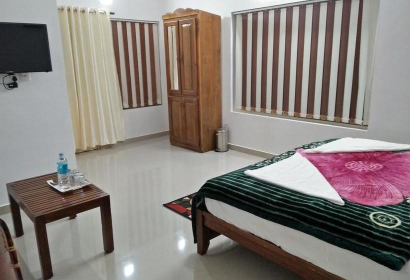 Resort 3r Residency 18