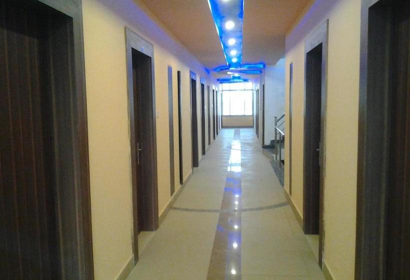 Hotel Suraj Palace 10