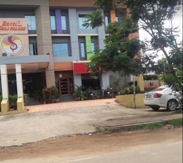 Hotel Suraj Palace 12