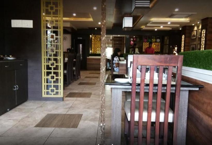 Hotel Suraj Palace 7