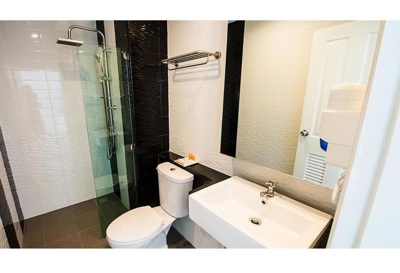 Hotel B2 Mae Sot Premier 10