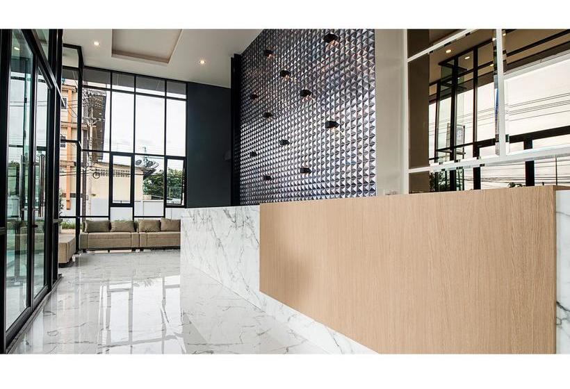 Hotel B2 Mae Sot Premier 4