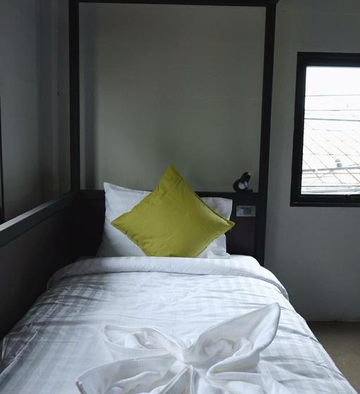 Hostel The Tree Sleep And Space 12