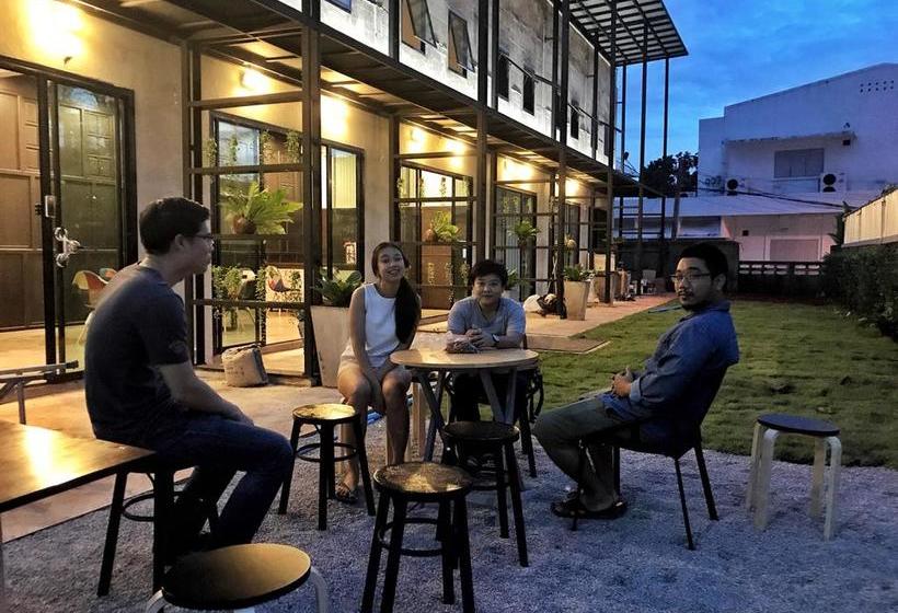 Hostel The Tree Sleep And Space 2