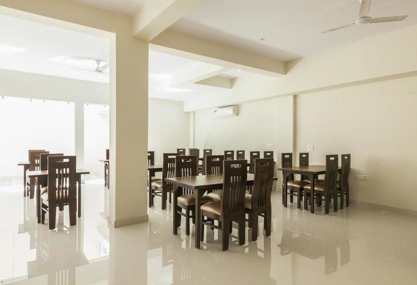 Fabhotel Tavishk Golf Course Road 13