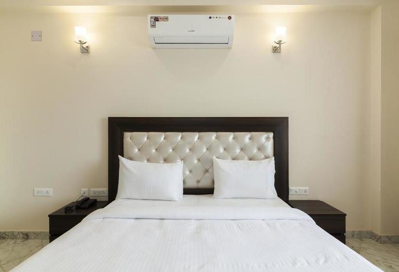 Fabhotel Tavishk Golf Course Road 8