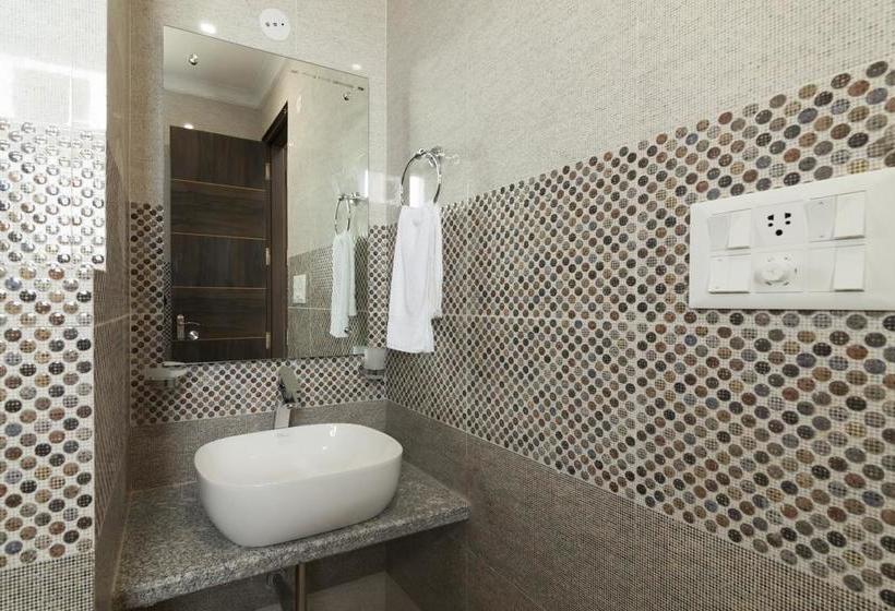 Fabhotel Tavishk Golf Course Road 9