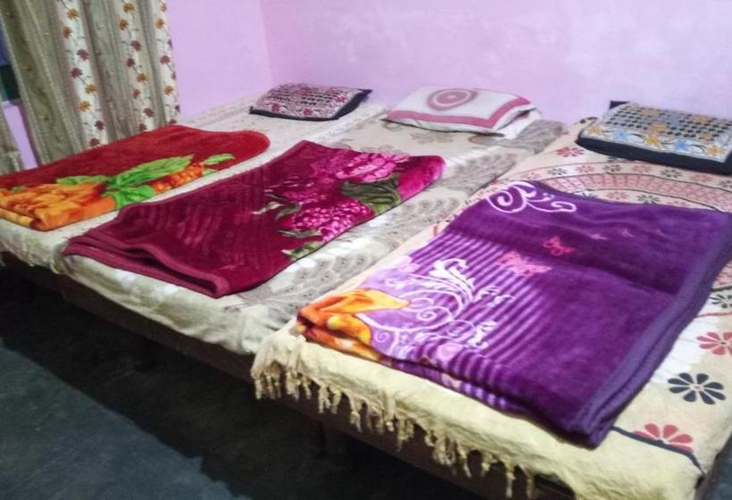 Hotel Grand Kailash 1