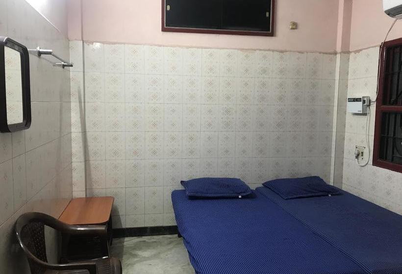 Hotel Merit Guest House 13