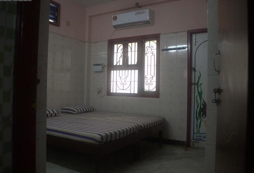 Hotel Merit Guest House 17