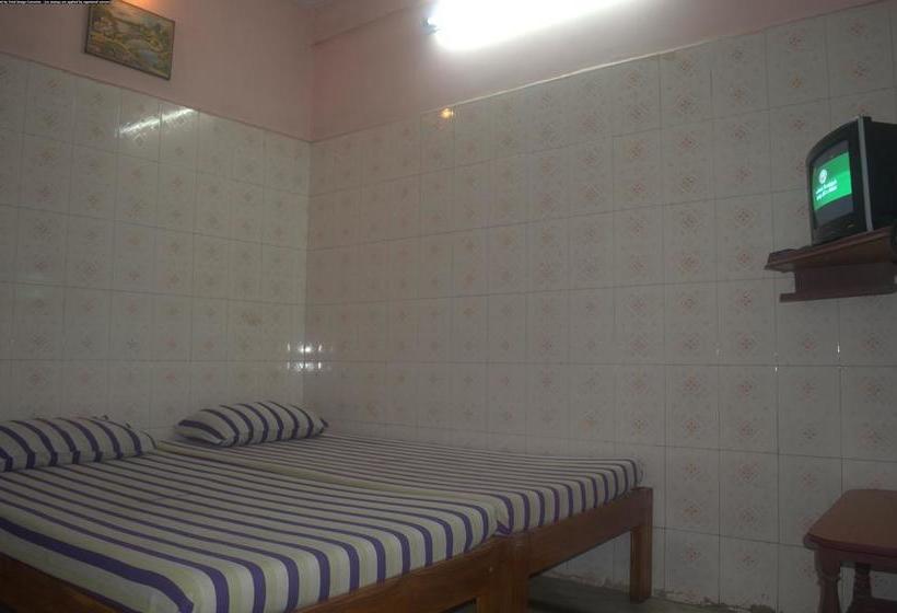 Hotel Merit Guest House 18