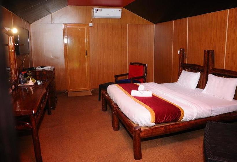 Resort Trippers Stay 13