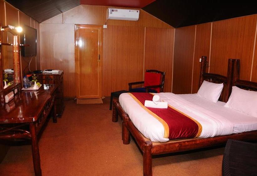 Resort Trippers Stay 14