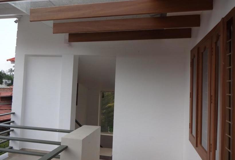 Bed and Breakfast Anugraha Inn 12