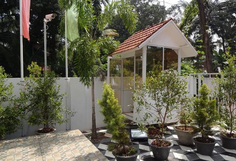 Bed and Breakfast Anugraha Inn 6