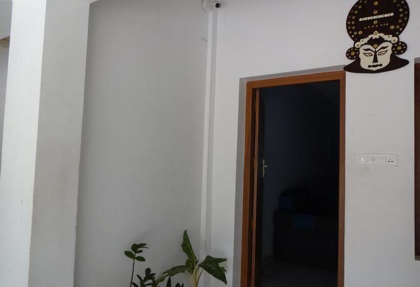 Bed and Breakfast Anugraha Inn 7