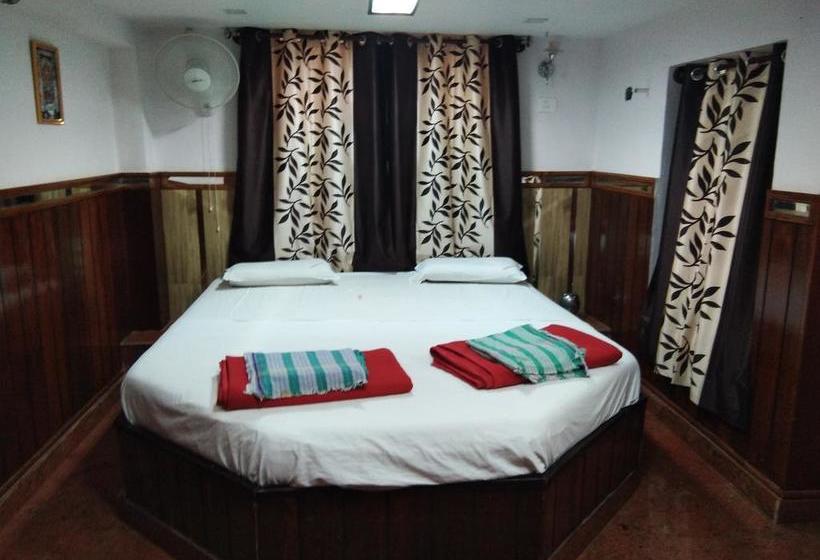 Hotel Sanman Lodge 10