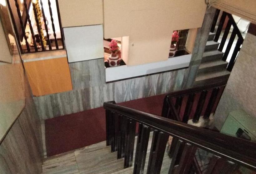 Hotel Sanman Lodge 12