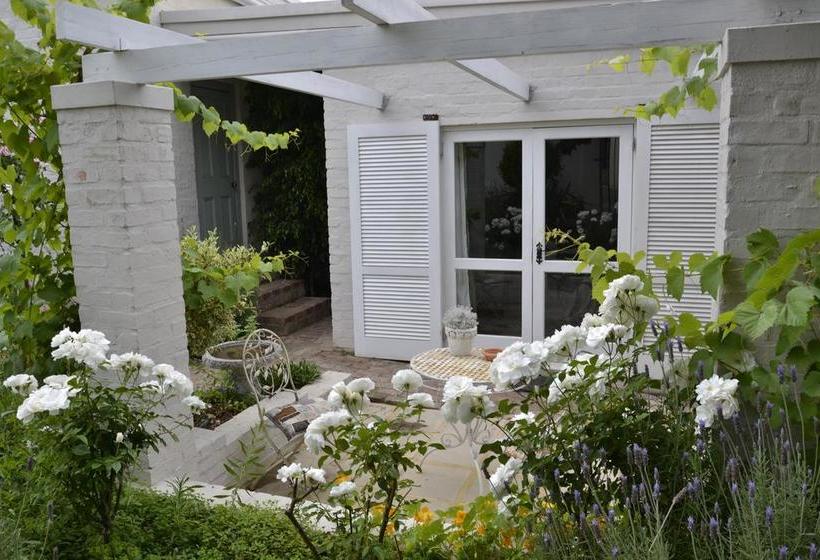 Bed and Breakfast Three Oaks 12