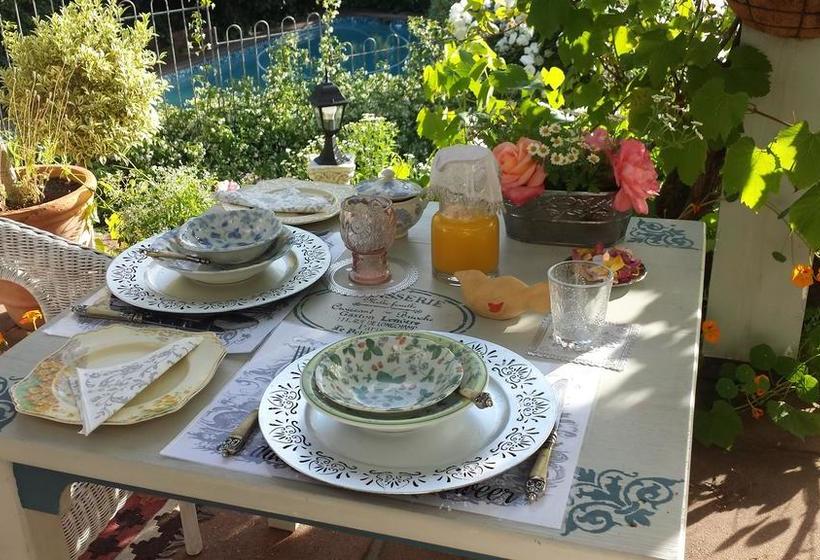 Bed and Breakfast Three Oaks 2