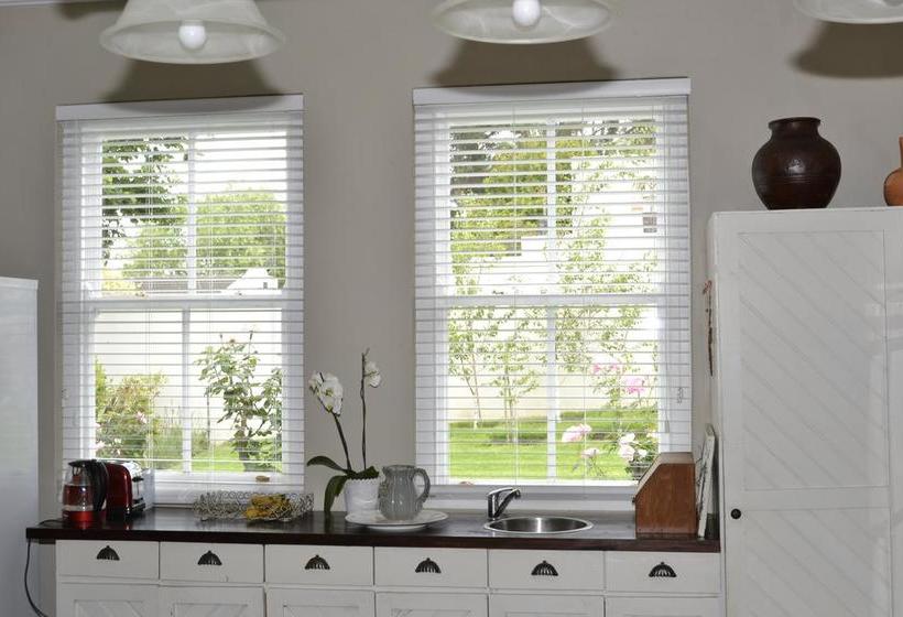 Bed and Breakfast Three Oaks 5