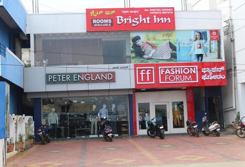 Hotel Bright Inn Comforts 4