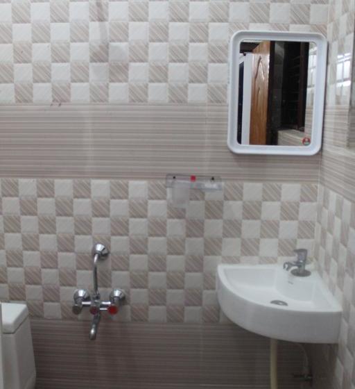 Hotel Bright Inn Comforts 7