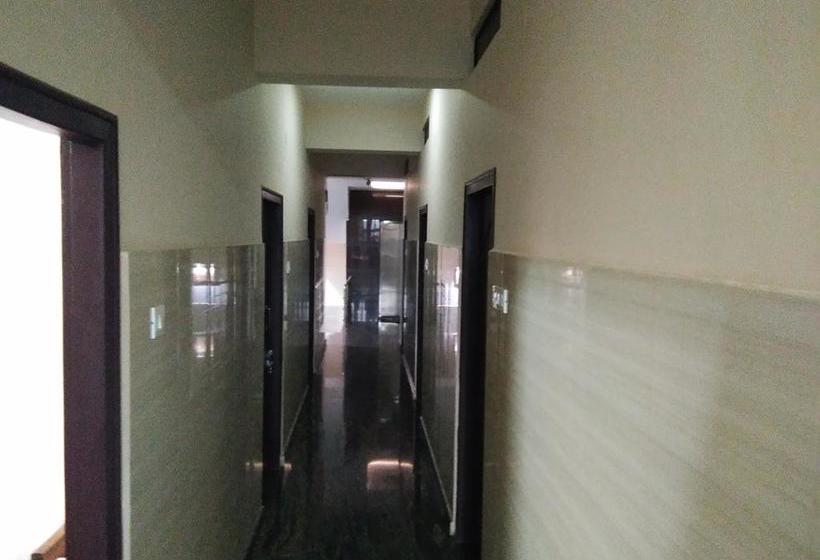 Hotel Sri Kalleshwara Lodge 1