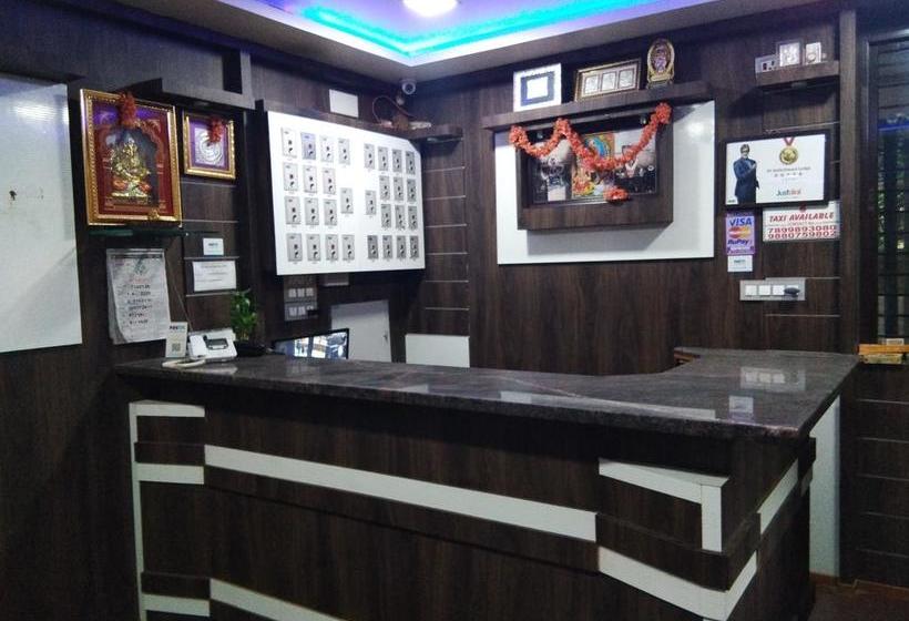 Hotel Sri Kalleshwara Lodge 12