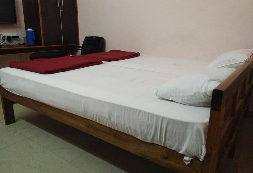 Hotel Sri Kalleshwara Lodge 2
