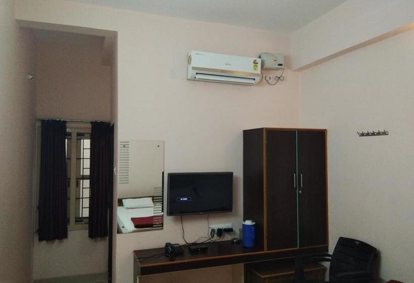 Hotel Sri Kalleshwara Lodge 8