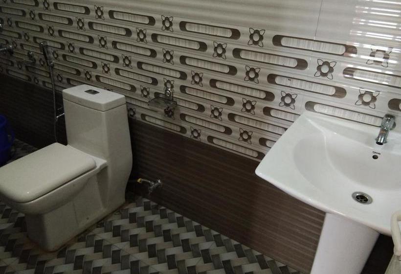 Hotel The First Corner Residency 17