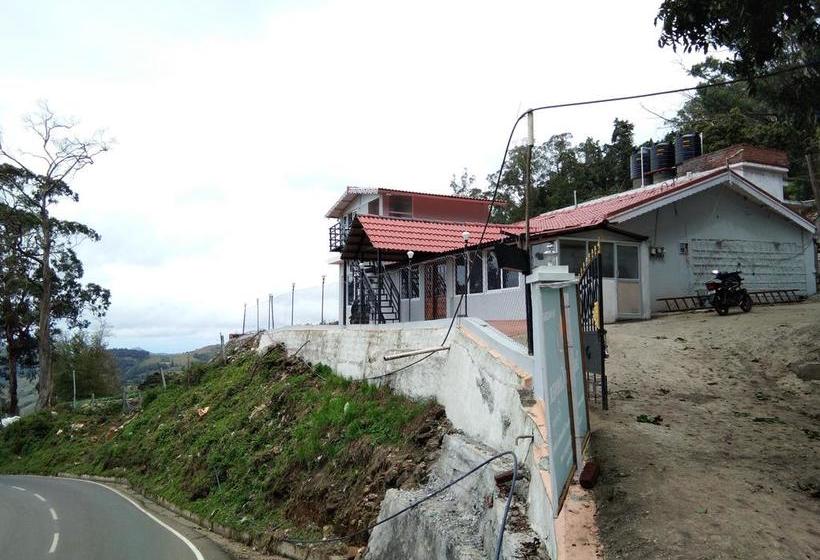 Hotel The First Corner Residency 7