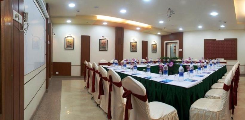 Hotel Nayak Beach Resort 2