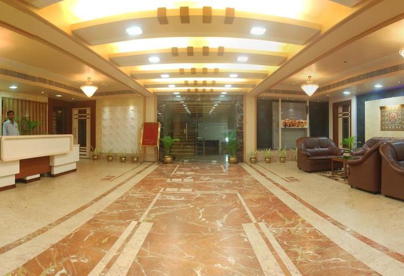 Hotel Nayak Beach Resort 3