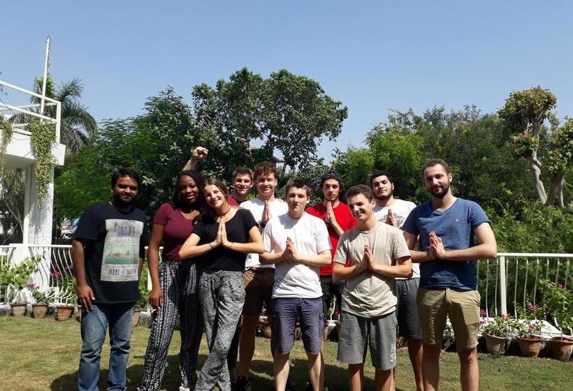 Bed and Breakfast Safarnama Agra