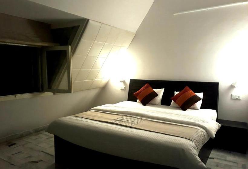 Bed and Breakfast Safarnama Agra 8