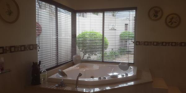 Hotel Crackerjack Guest House 10